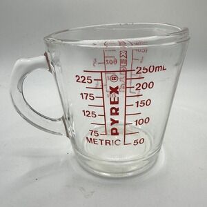 Vintage Pyrex 1 Cup 8oz 250mL Glass Measuring Cup Red Lettering 508 USA Made
